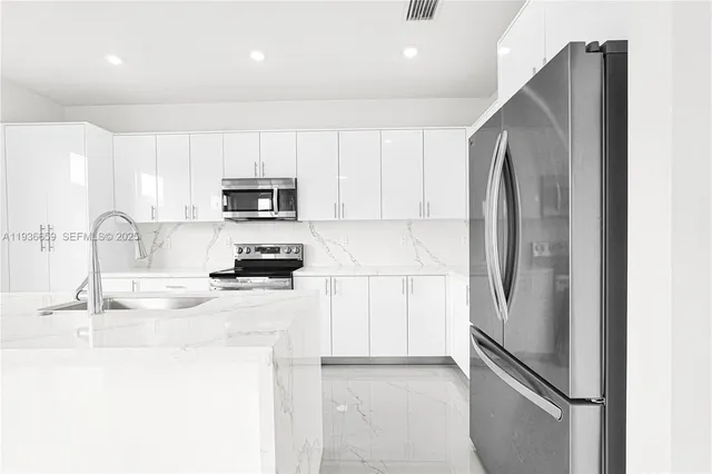 $4,540 | 22431 Southwest 125th Avenue, Unit 19B, Homestead, FL 33033