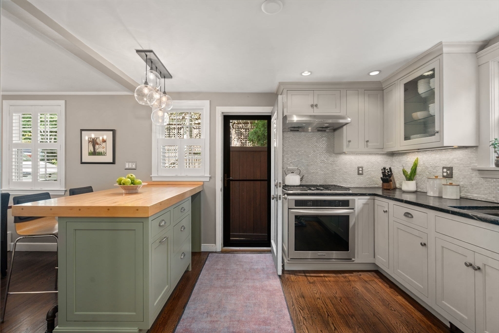 109 Whitcomb Avenue Boston, MA 02130 - Photo 12 of 39