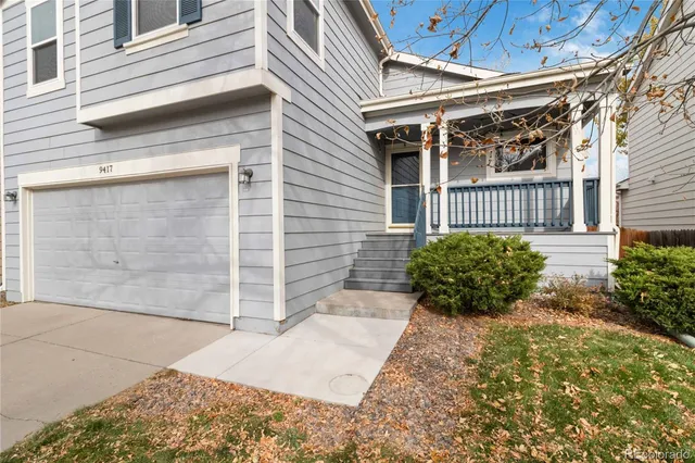 a view of a pathway of house