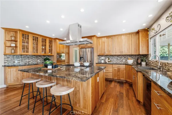 $2,940,000 | 2120 Yucca Avenue, Fullerton, CA 92835