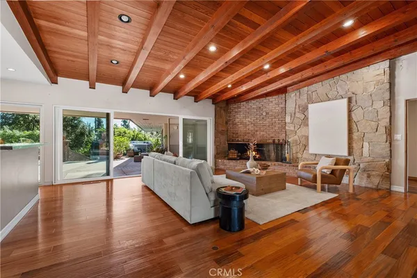 $2,940,000 | 2120 Yucca Avenue, Fullerton, CA 92835