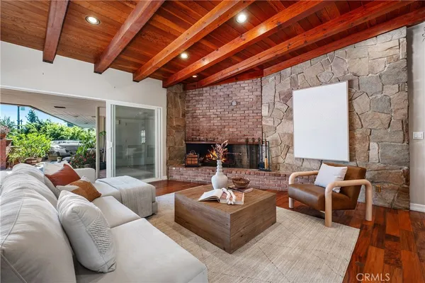 $2,940,000 | 2120 Yucca Avenue, Fullerton, CA 92835