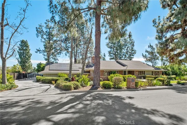 $2,940,000 | 2120 Yucca Avenue, Fullerton, CA 92835