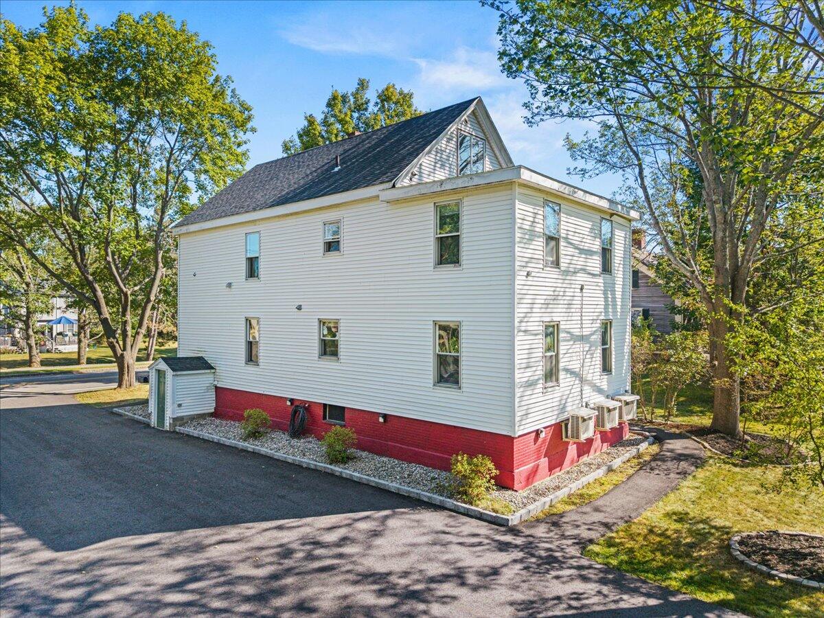 700 Ocean Avenue Portland, ME 04103 - Photo 4 of 52 47-700 Ocean-47
