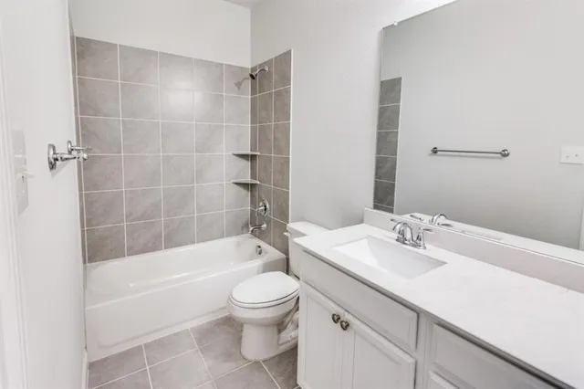 $2,595 | 2073 Avondown Road, Forney, TX 75126