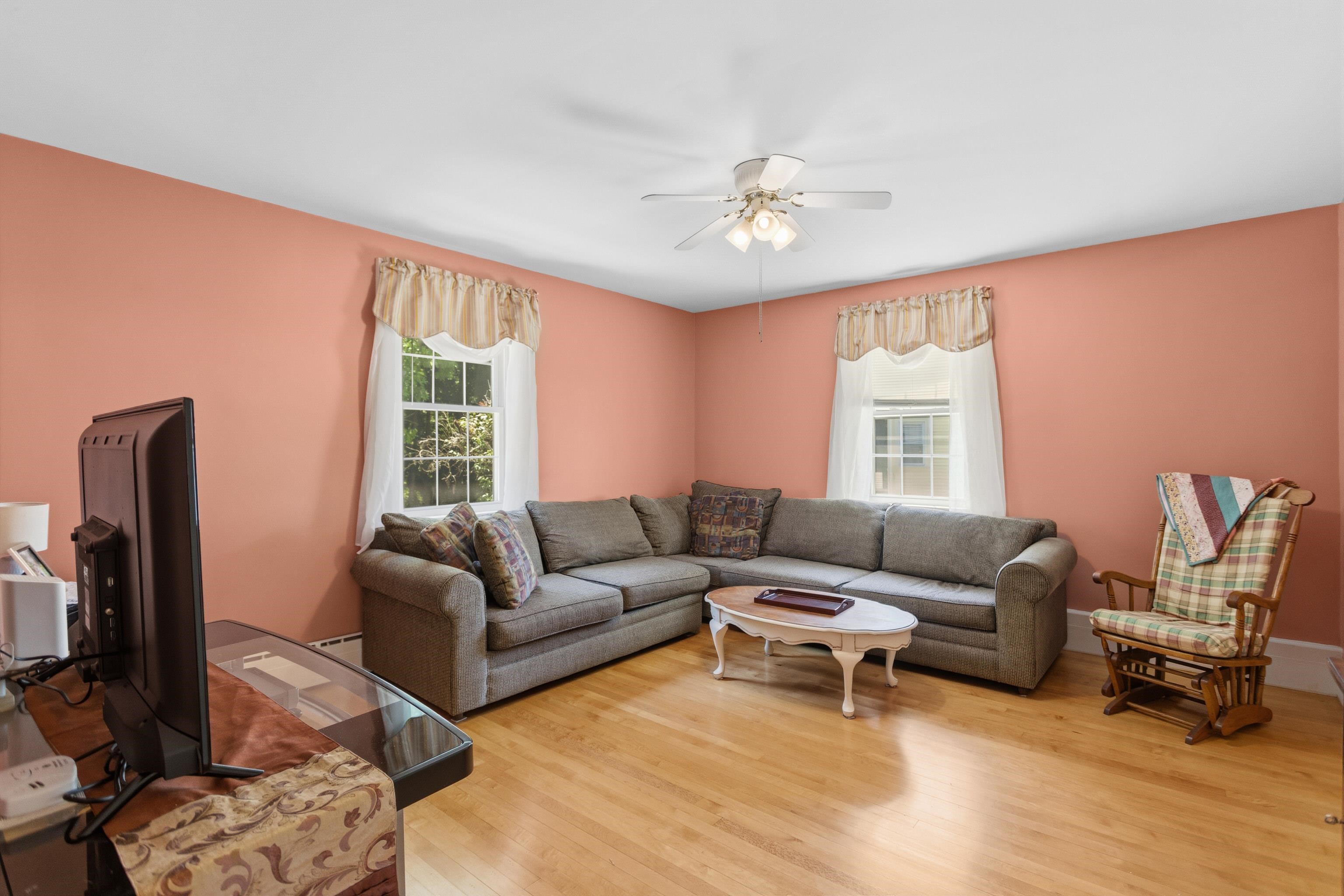 611 Coolidge Avenue Manchester, NH 03102 - Photo 26 of 55