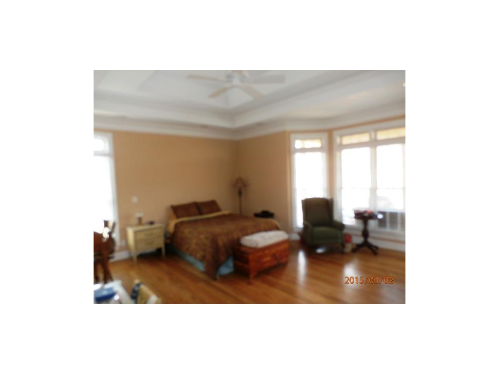 730 Ridgefield Road Elizabethton, TN 37643 - Photo 9 of 20 Master Bedroom