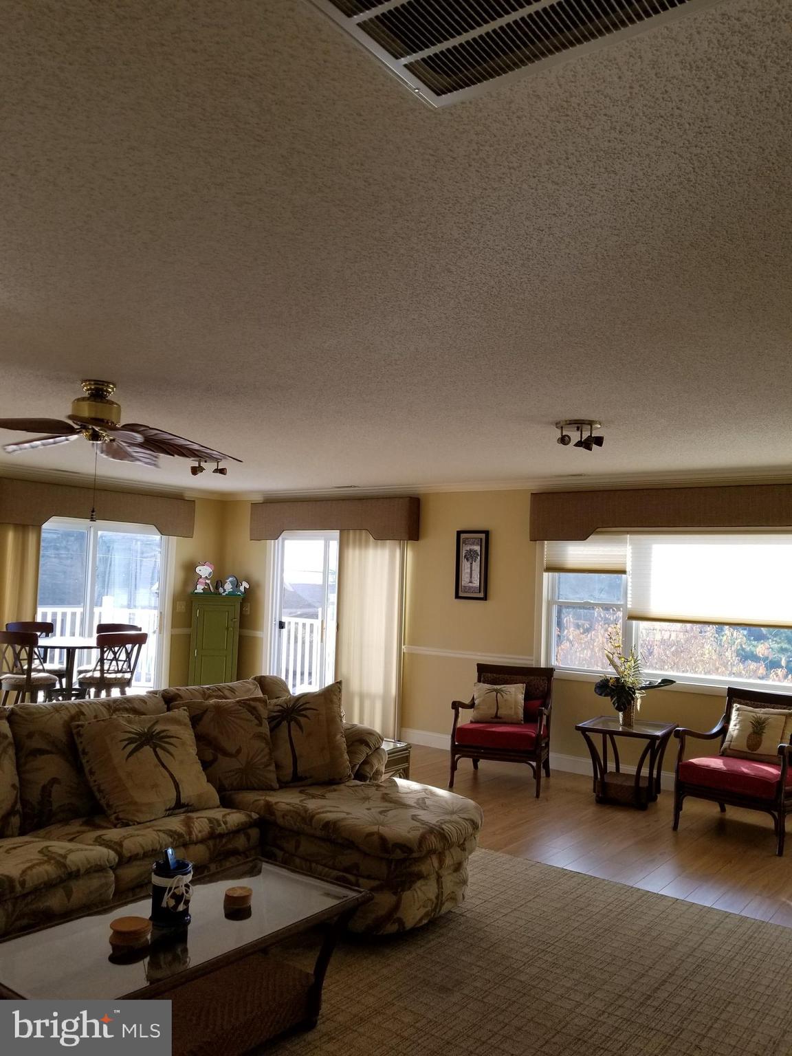 10600 Point Lookout Road Ocean City, MD 21842 - Photo 65 of 89 Great room 2nd floor