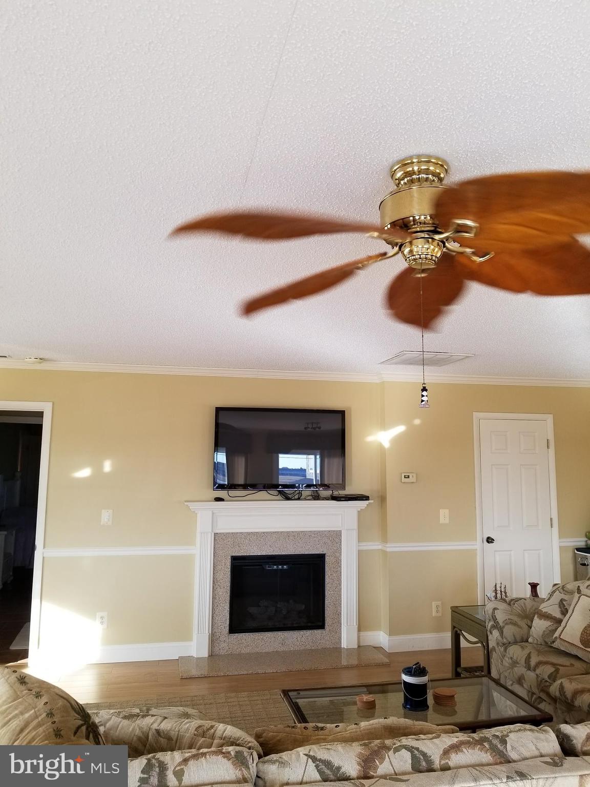 10600 Point Lookout Road Ocean City, MD 21842 - Photo 68 of 89 Great room 2nd floor