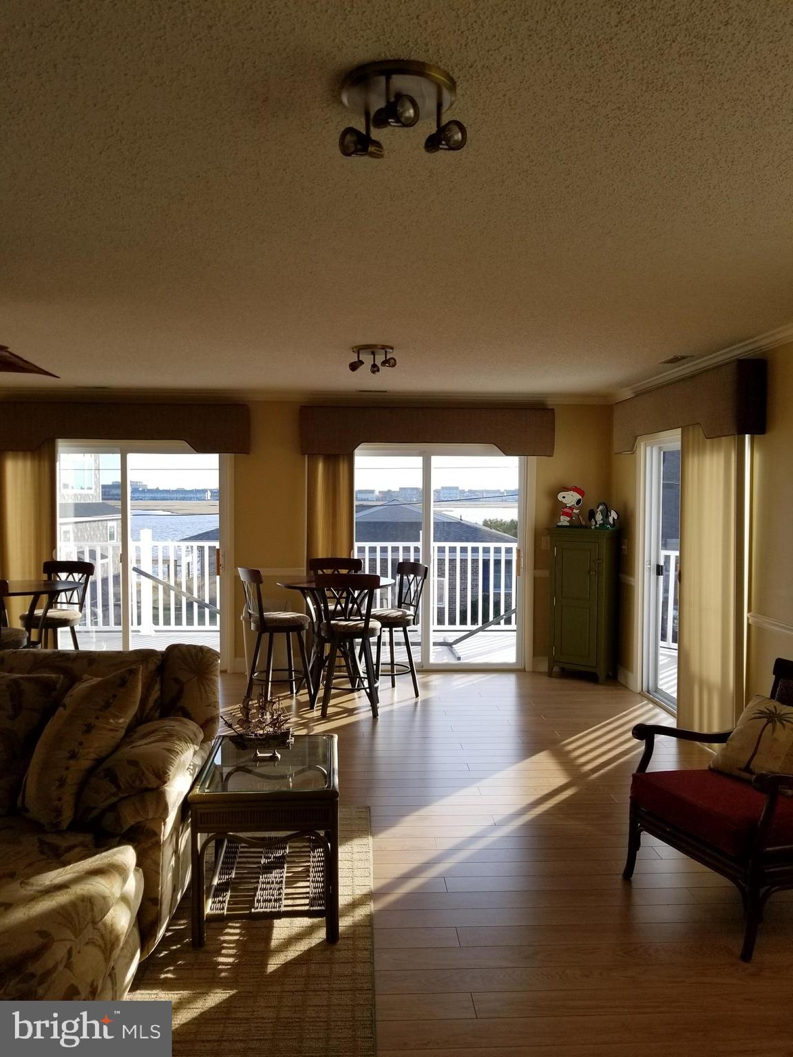 10600 Point Lookout Road Ocean City, MD 21842 - Photo 71 of 89 Great room 2nd floor