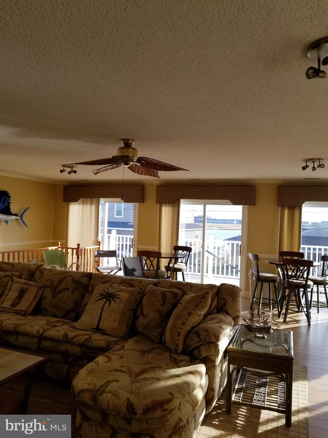 10600 Point Lookout Road Ocean City, MD 21842 - Photo 72 of 89 Great room 2nd floor