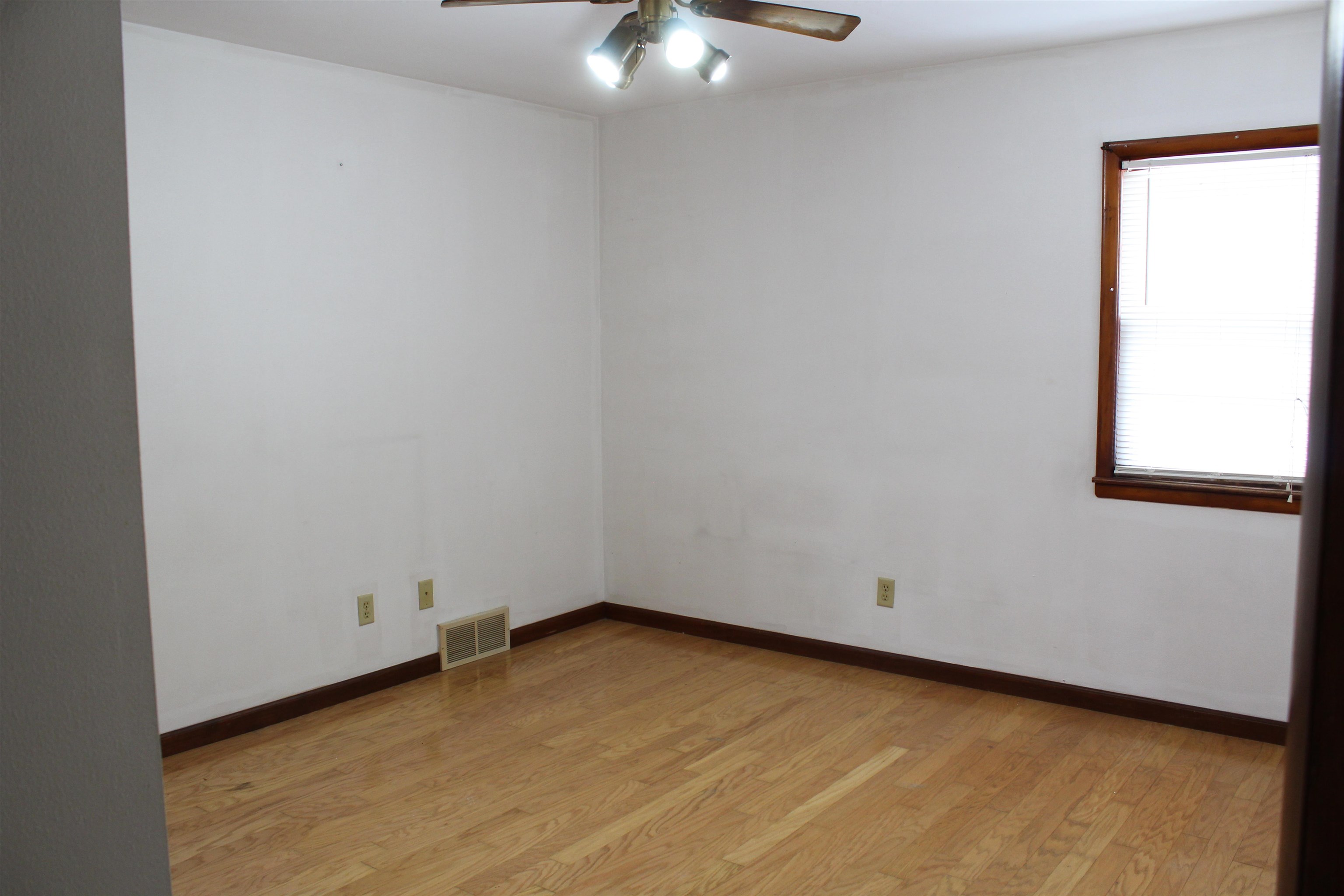 301 Rethke Avenue Madison, WI 53714 - Photo 15 of 33