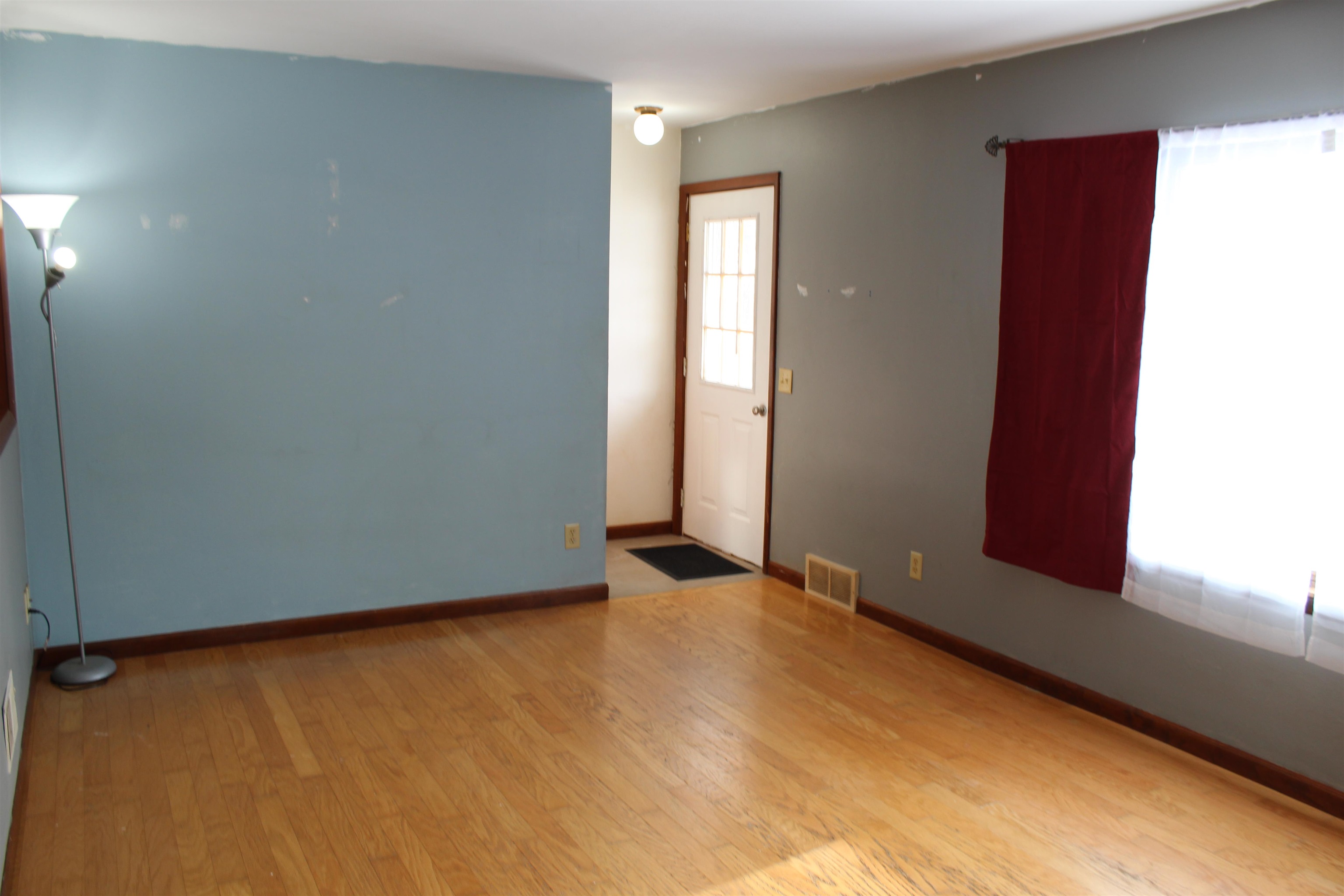 301 Rethke Avenue Madison, WI 53714 - Photo 9 of 33