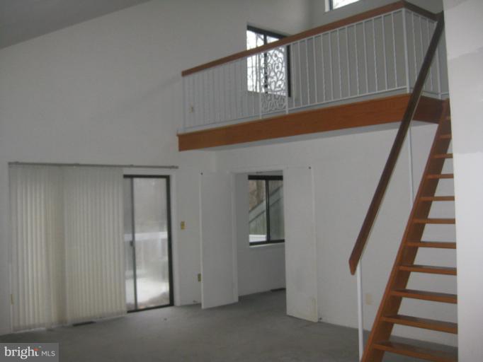 10540 Patuxent Ridge Way Laurel, MD 20723 - Photo 12 of 28 Bedroom (Master)