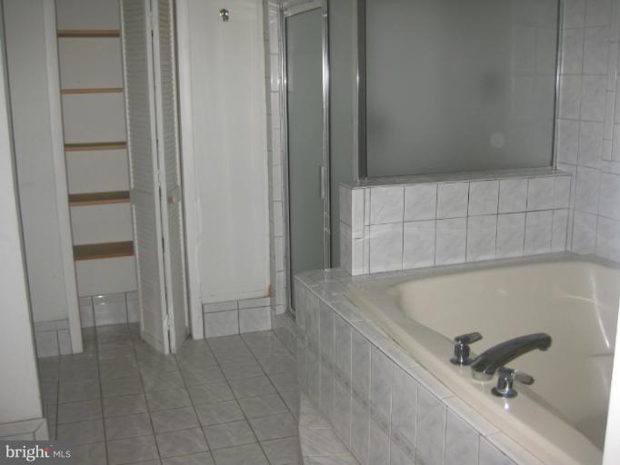 10540 Patuxent Ridge Way Laurel, MD 20723 - Photo 25 of 28 Bath (Master)