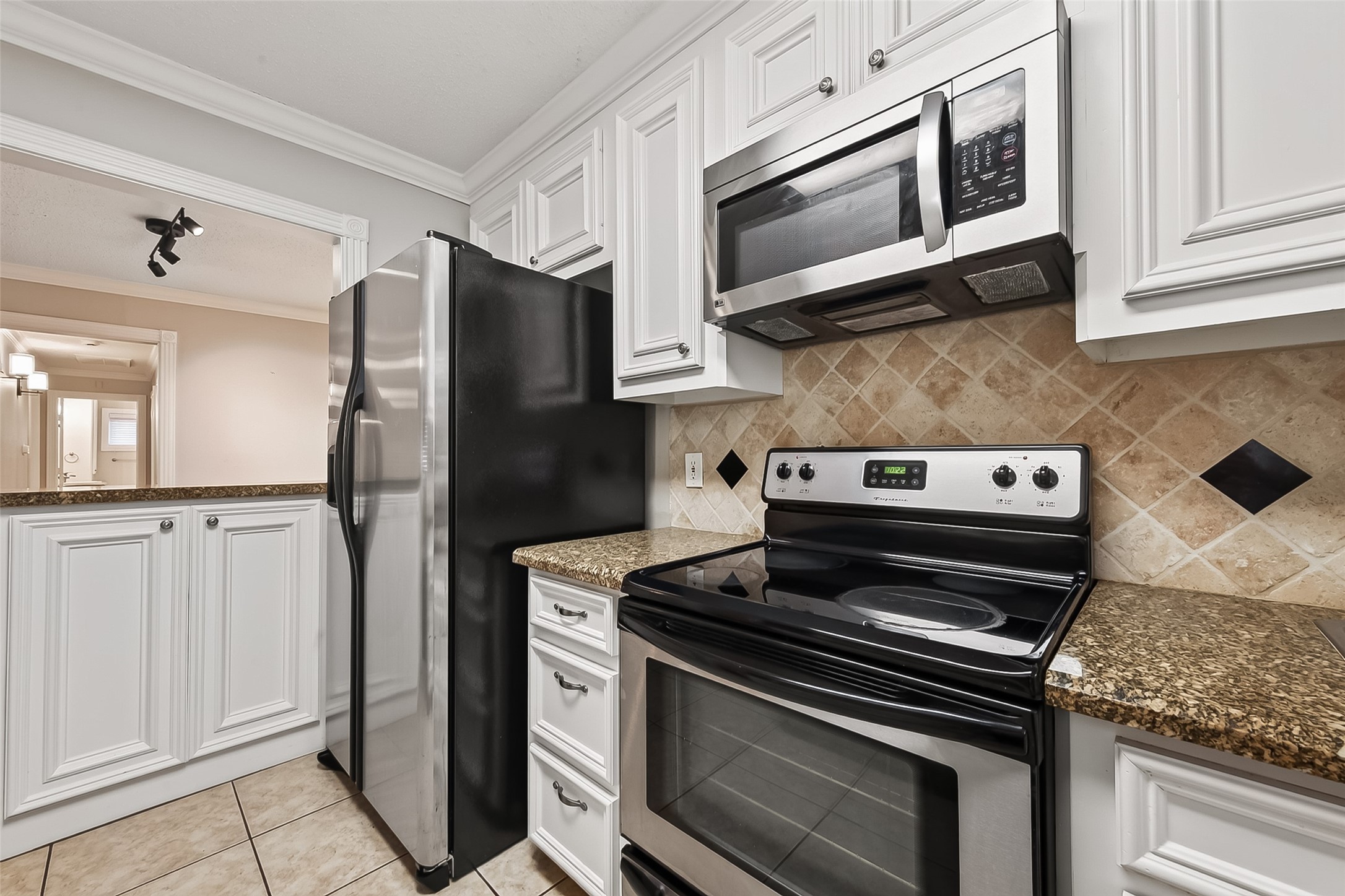 4727 Merwin Street, Unit A Houston, TX 77027 - Photo 27 of 45 Gallery Image 27