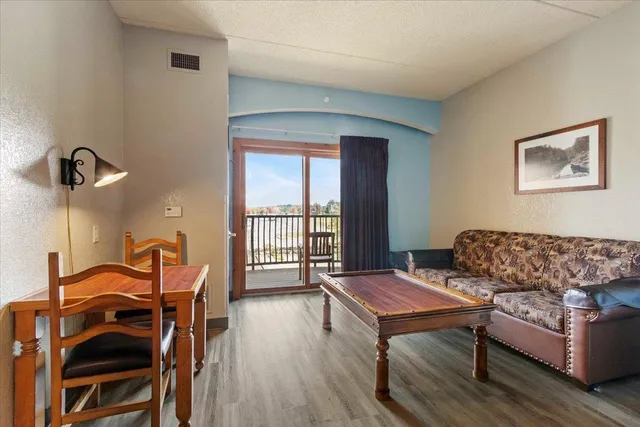 $225,000 | 2411 River Wisconsin Dells Wi 53965, Unit 2344, Wisconsin Dells, WI 53965