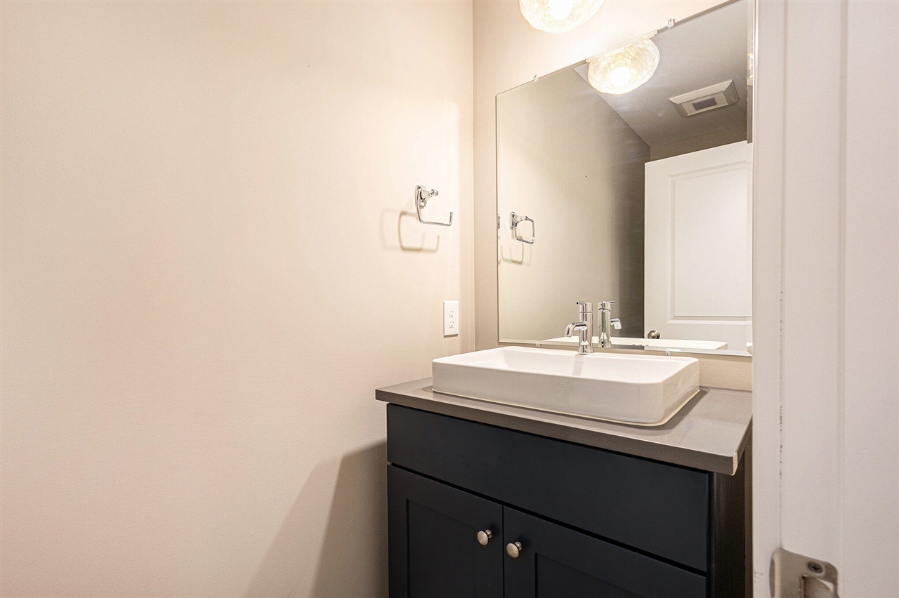 920 West Savidge Street, Unit 2 Spring Lake, MI 49456 - Photo 13 of 37