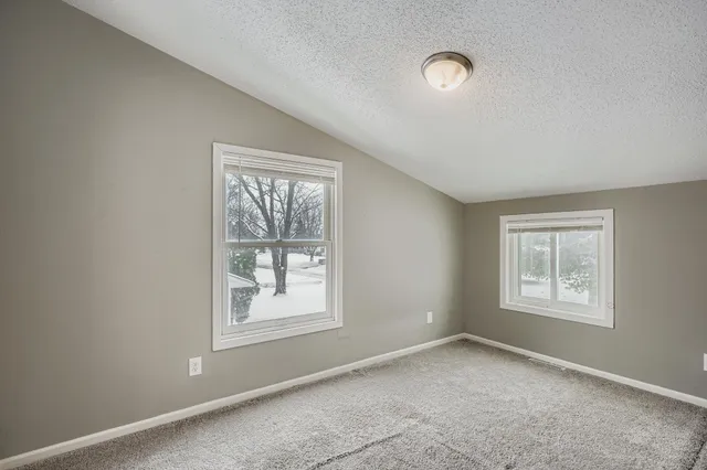 $435,000 | 2922 Simpson Street, Roseville, MN 55113