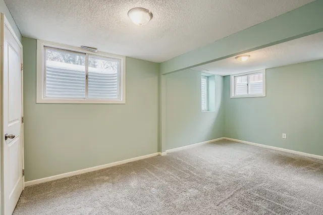 $435,000 | 2922 Simpson Street, Roseville, MN 55113