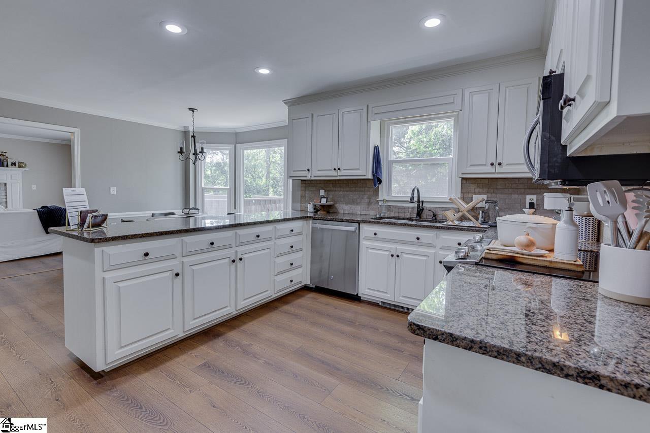200 Forrester Creek Way Greenville, SC 29607 - Photo 14 of 50