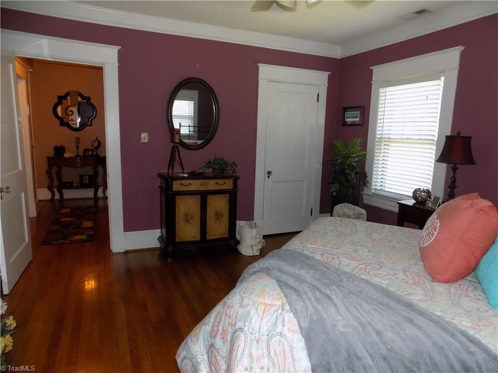 1013 North Hamilton Street High Point, NC 27262 - Photo 24 of 30 Gallery Image 24