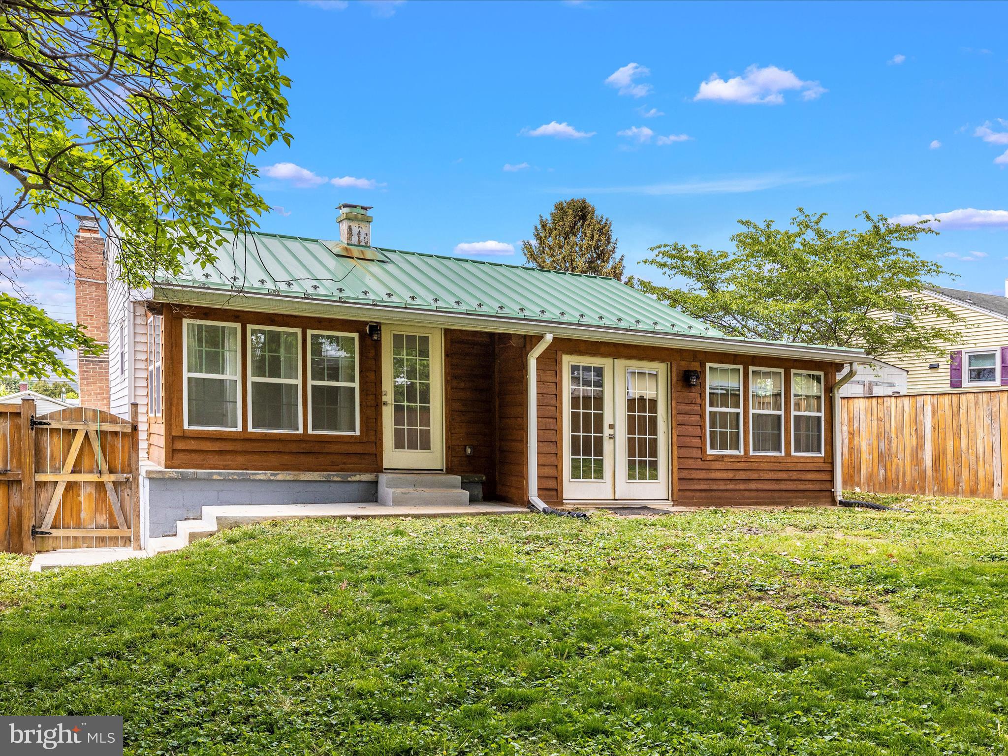 302 Adam Road Frederick, MD 21701 - Photo 23 of 25 Exterior Back