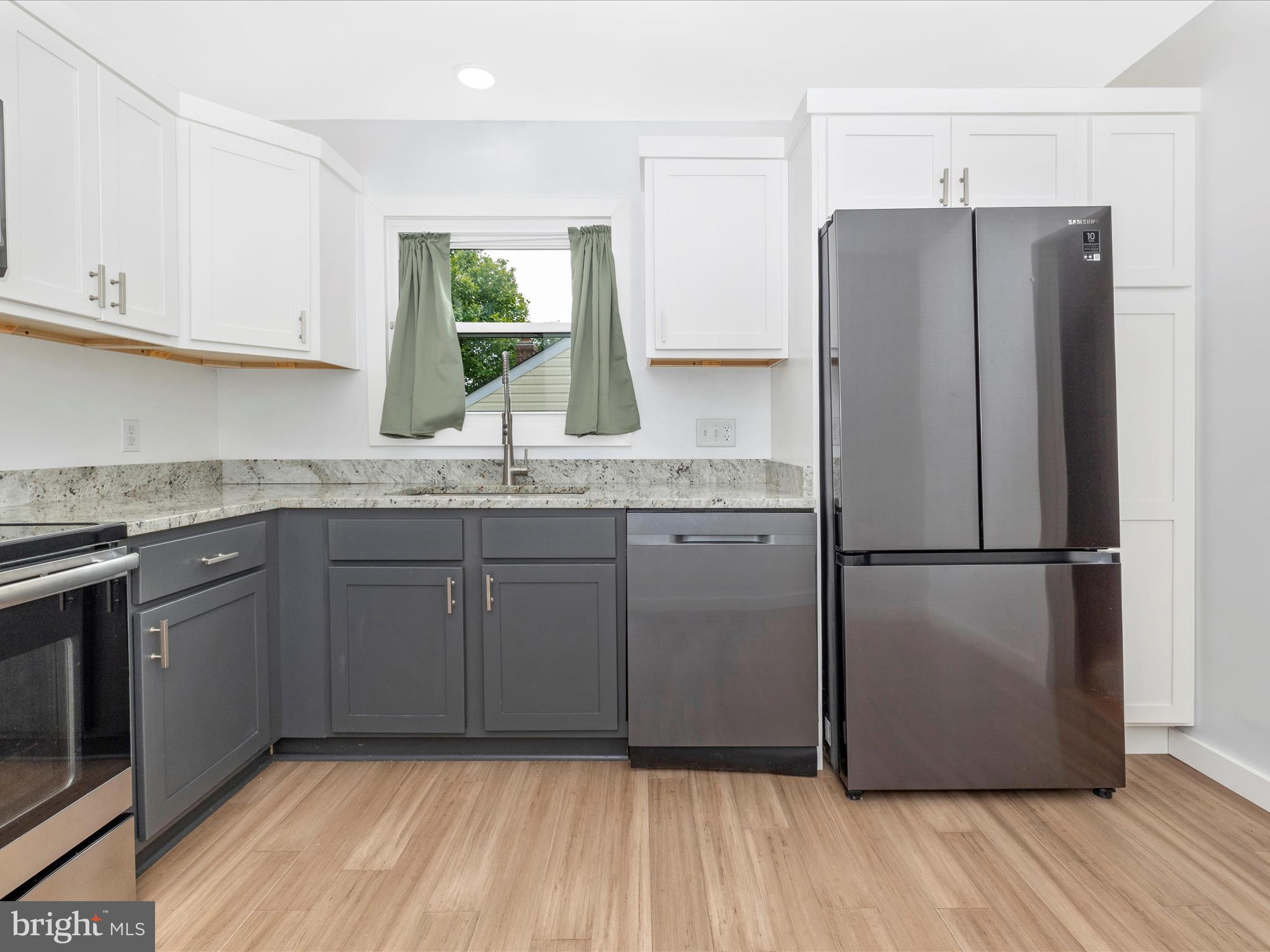 302 Adam Road Frederick, MD 21701 - Photo 8 of 25 Kitchen