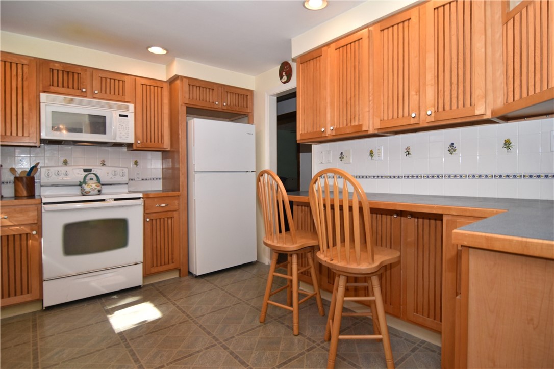 40 Ridgeside Lane Tiverton, RI 02878 - Photo 5 of 29