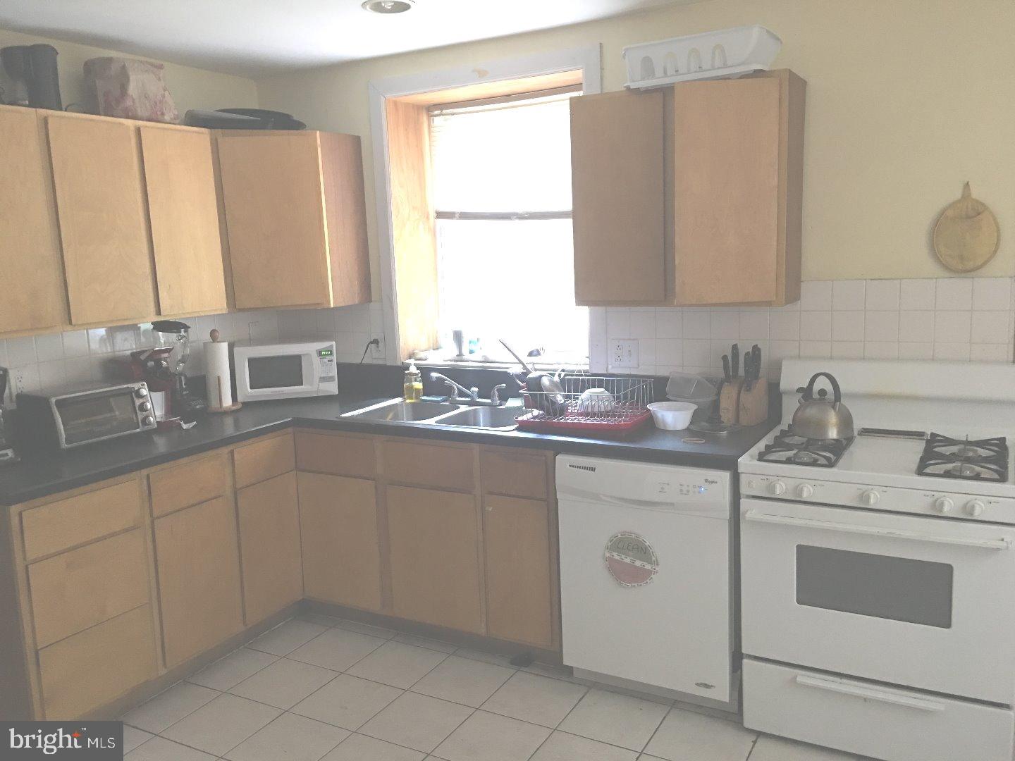 4518 Walnut Street Philadelphia, PA 19139 - Photo 8 of 9