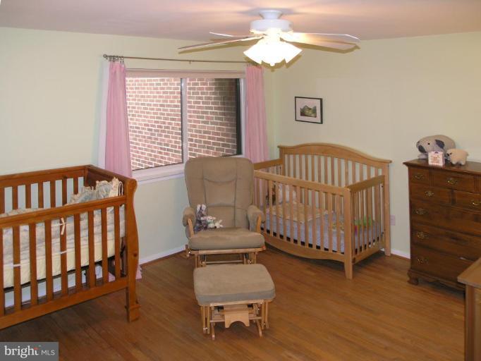 11716 Indian Ridge Road Reston, VA 20191 - Photo 15 of 28 Bedroom #1
