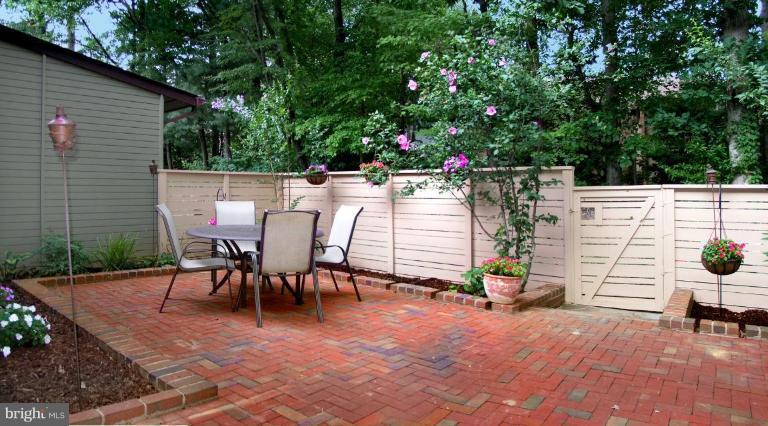11716 Indian Ridge Road Reston, VA 20191 - Photo 22 of 28 Patio 2