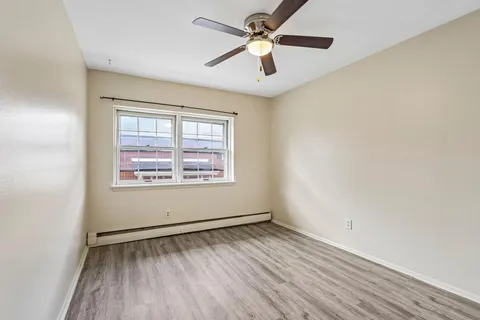 $99,100 | 3119 South 122nd Street, Unit 17, West Allis, WI 53227