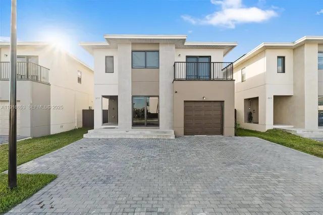 $945 | 275 Northwest 13th Place, Unit 1, Florida City, FL 33034