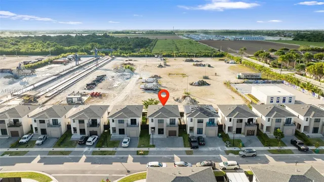 $945 | 275 Northwest 13th Place, Unit 1, Florida City, FL 33034