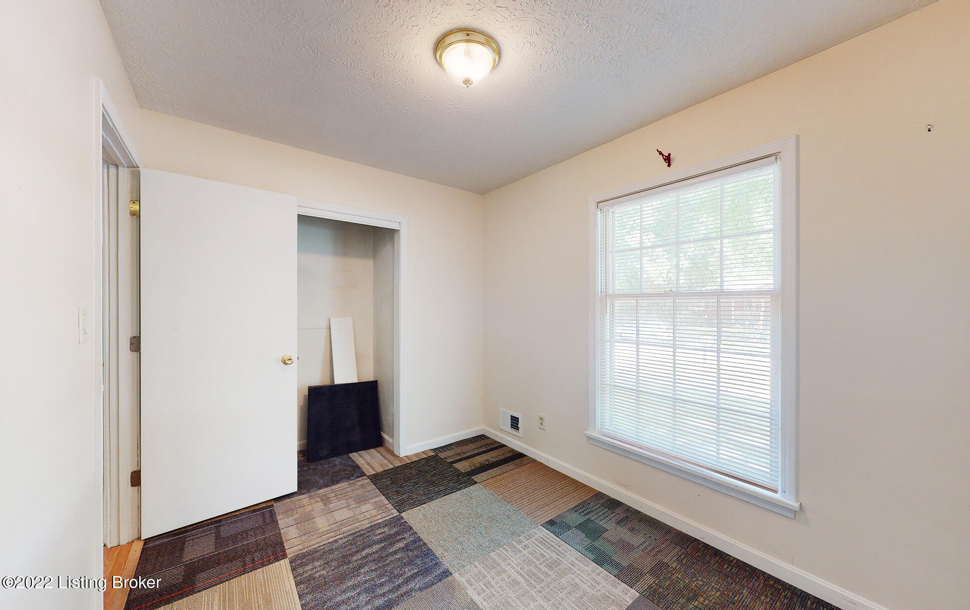810 Flicker Road Louisville, KY 40214 - Photo 15 of 60 810-Flicker-Rd_015