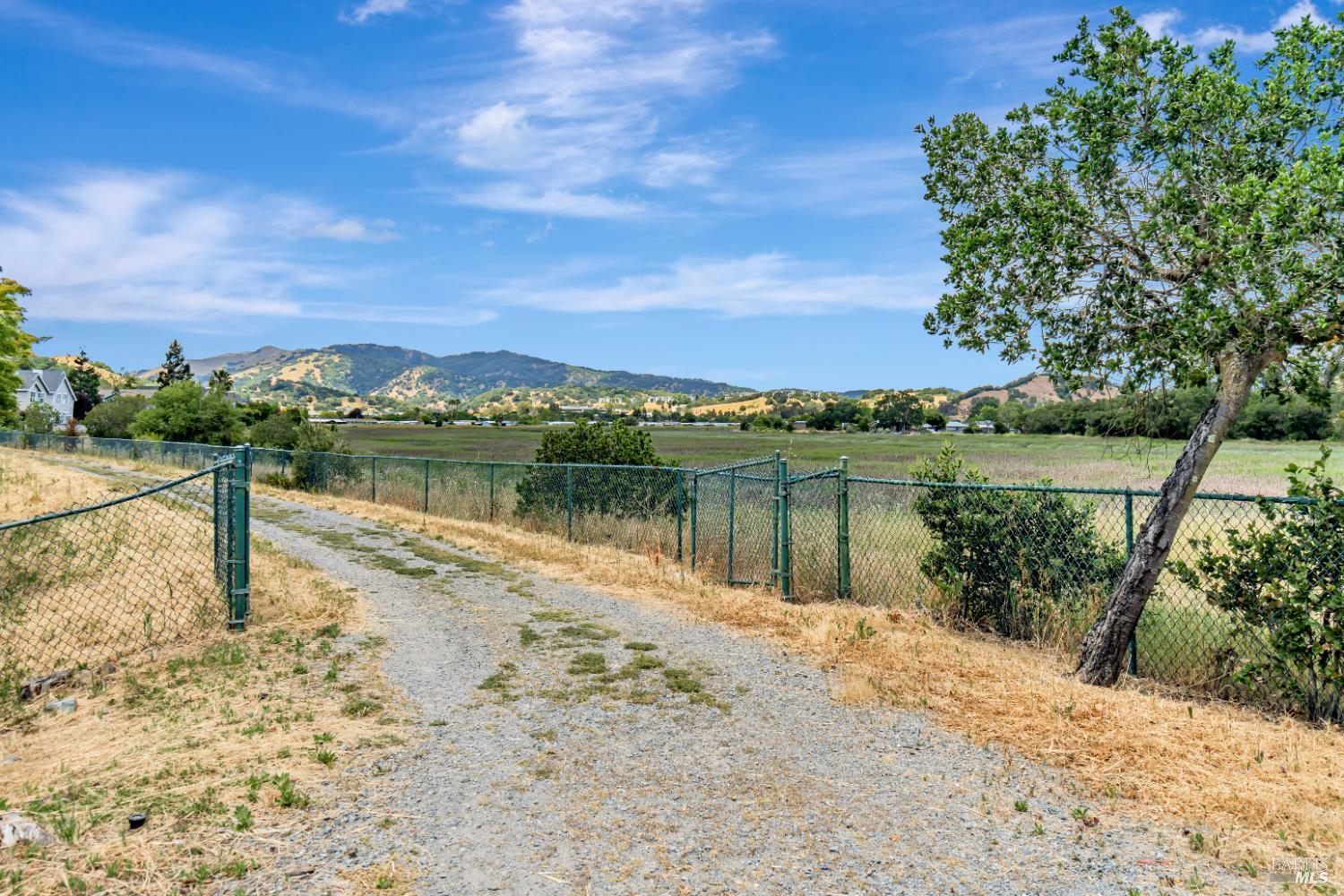 3 Lagoon Court San Rafael, CA 94903 - Photo 38 of 42 Surrounding walking path.