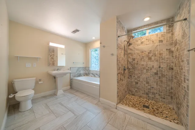 $455,000 | 2535 Ruby Court, Redding, CA 96001