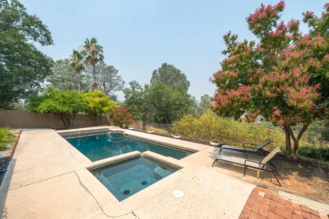 $455,000 | 2535 Ruby Court, Redding, CA 96001