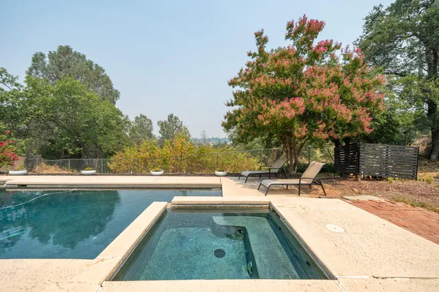 $455,000 | 2535 Ruby Court, Redding, CA 96001