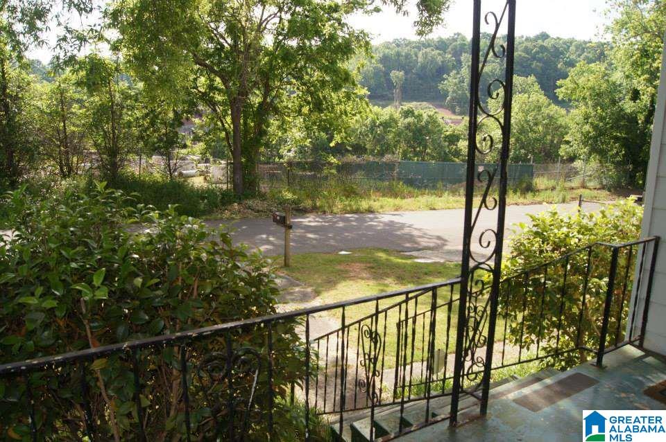 1318 Ave I Bessemer, AL 35020 - Photo 4 of 23