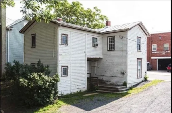$214,900 | 120-114 North Central Street, Broadway, VA 22815