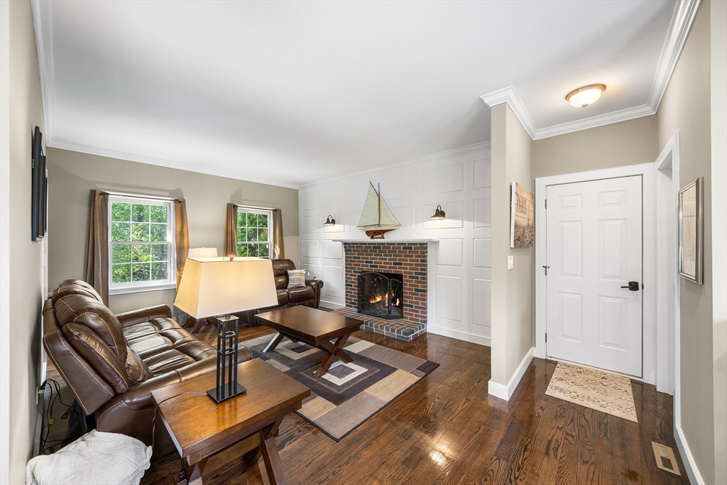 150 Morgan Road Whitinsville, MA 01588 - Photo 4 of 28