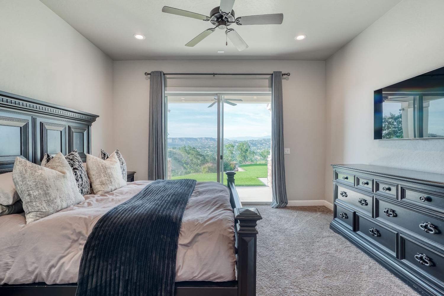 11660 Rusty Spur Lane Clovis, CA 93619 - Photo 29 of 84