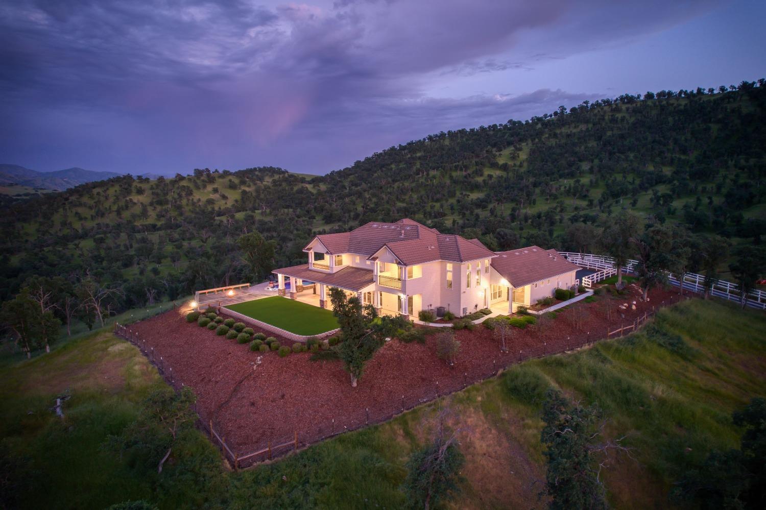 11660 Rusty Spur Lane Clovis, CA 93619 - Photo 4 of 84