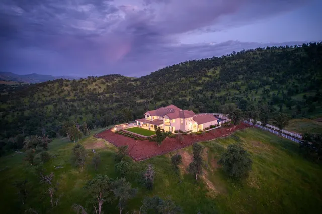 a view of livingroom with hardwood floor and window