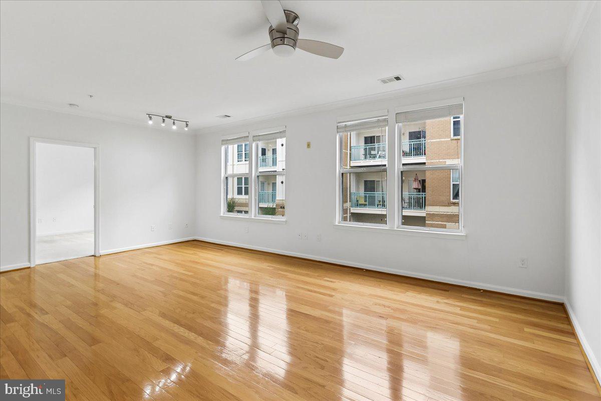 12000 Market Street, Unit 248 Reston, VA 20190 - Photo 11 of 63