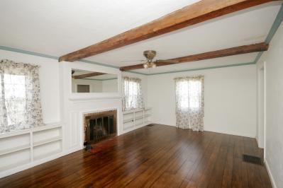 1229 Whites Road Kalamazoo, MI 49008 - Photo 3 of 21 Additional Photo