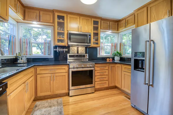 $585,000 | 215 Helen Avenue, Modesto, CA 95354