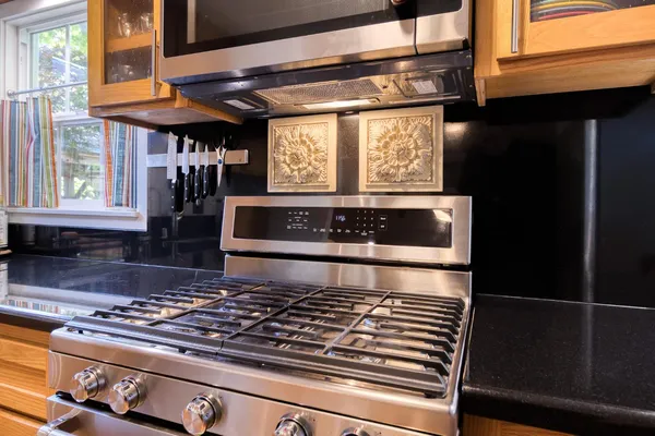 $585,000 | 215 Helen Avenue, Modesto, CA 95354